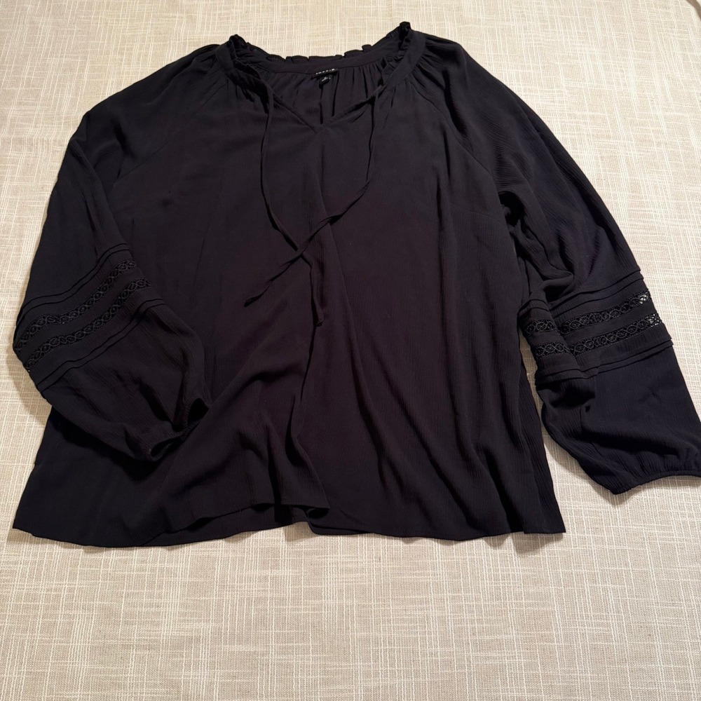 Torrid Black Crepe Split Neck‎ Tie Blouse Crochet Lace Sleeve Plus Size 2 2X